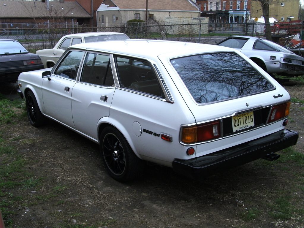 mazda-rx4-wagon-2.jpg