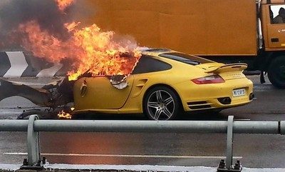 porsche_997_turbo_fire__3.jpg