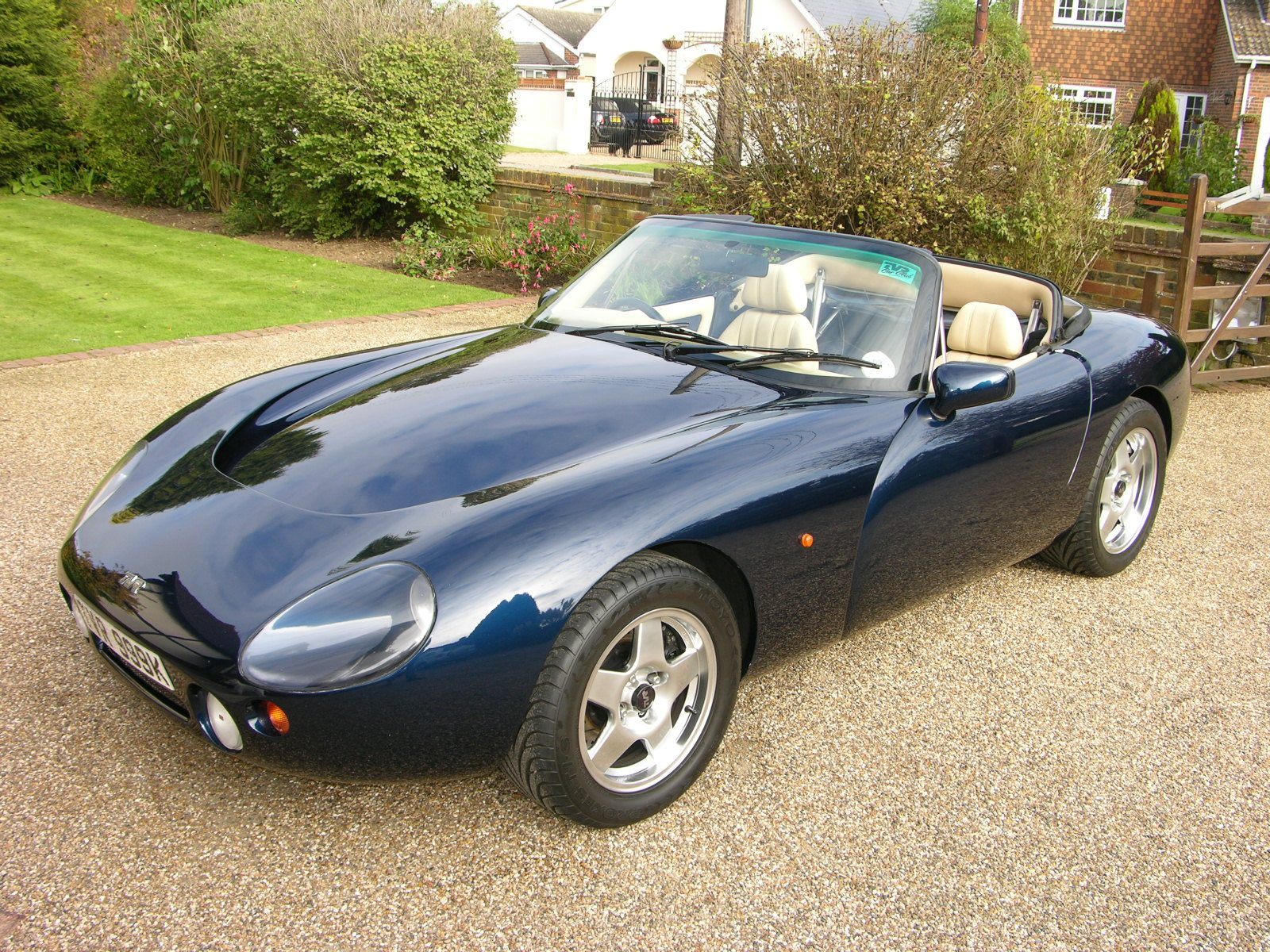 4574828TVR_Griffith_400_-_001.jpg