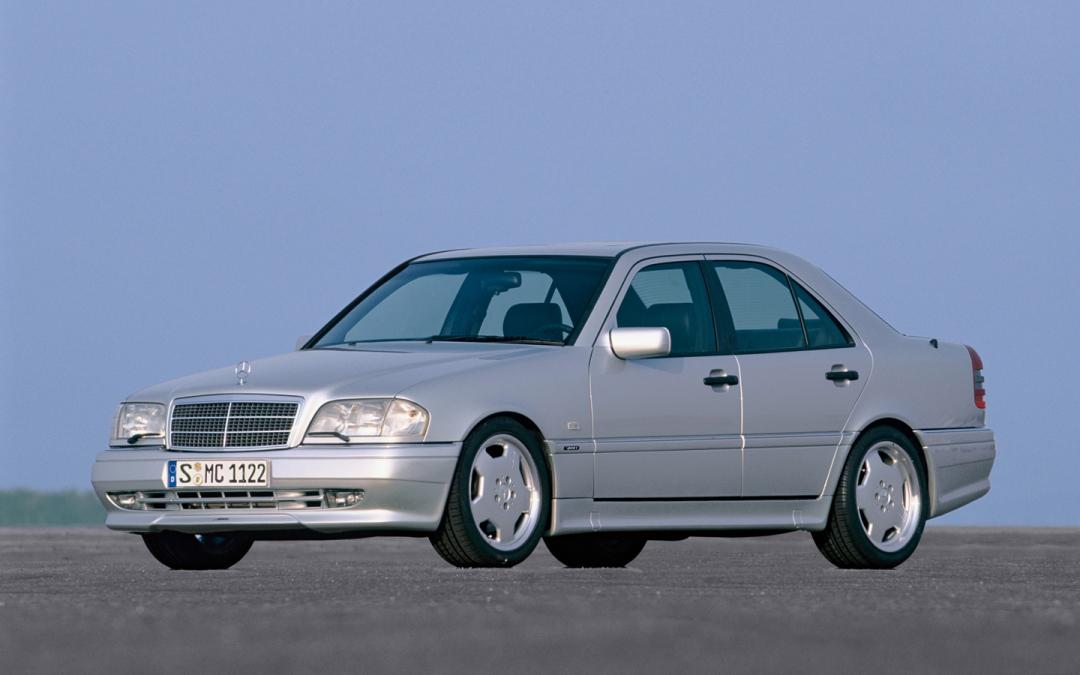 mercedes-benz-c36-amg-1308276-2089791.jpg