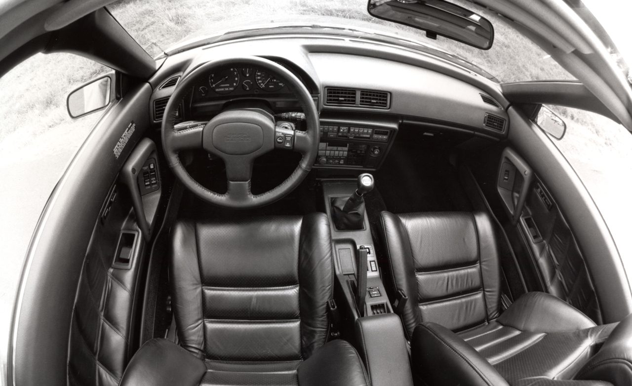 1988_Toyota_Celica_All-Trac_Turbo-interior.jpg
