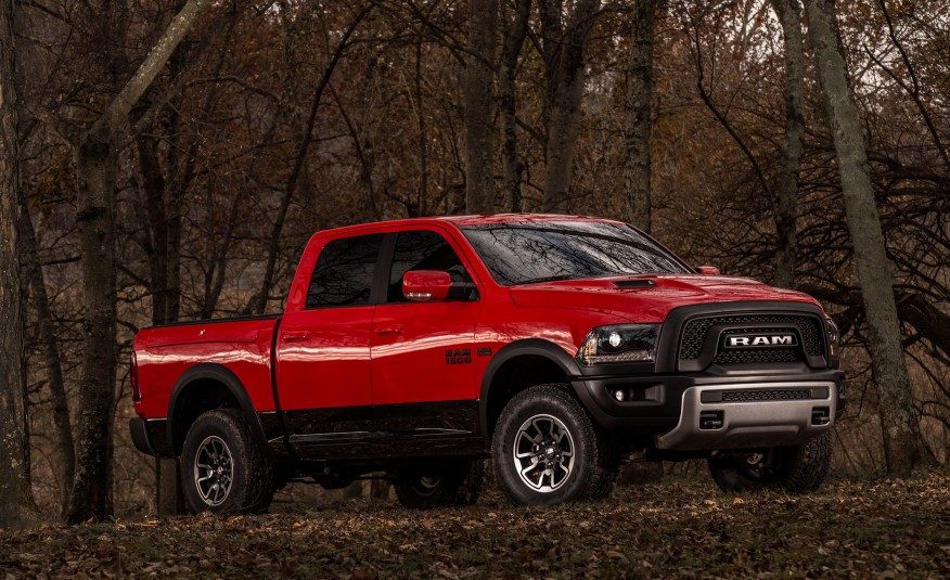 2015-Ram-1500-Rebel-109-876x535.jpg