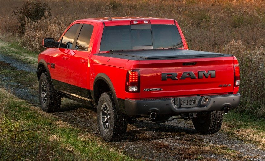 2015-Ram-1500-Rebel-117-876x535.jpg