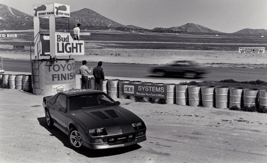 chevrolet-camaro-iroc-z-photo-528912-s-1280x782-876x535.jpg