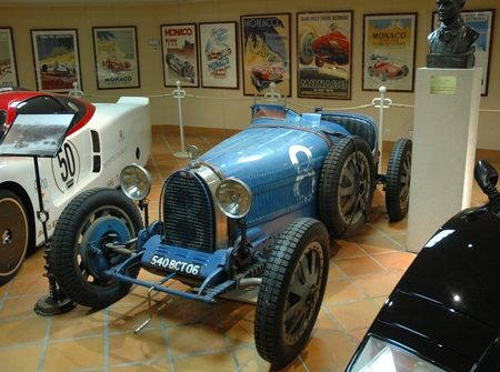 bugatti.jpg