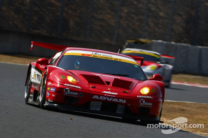 supergt-okayama-2009-10-jimgainer-advan-f360-masayuki-ueda-masataka-kawaguchi.jpg