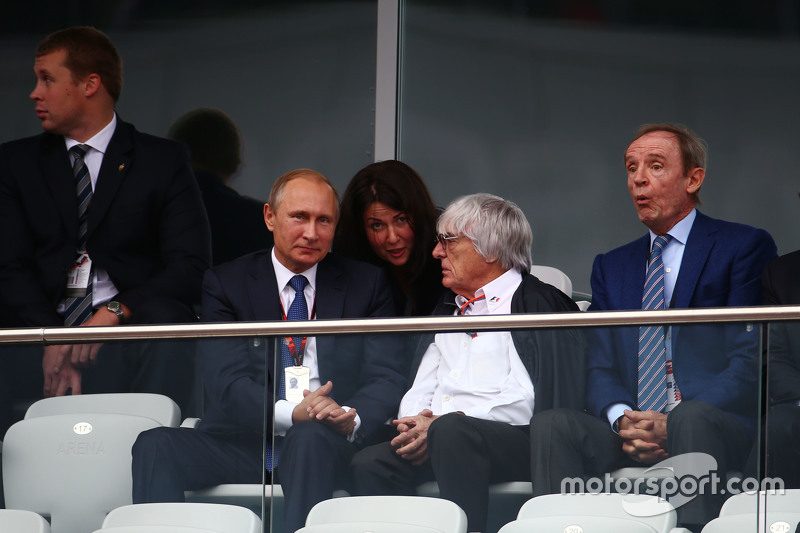 f1-russian-gp-2015-l-to-r-vladimir-putin-russian-federation-president-with-bernie-ecclesto.jpg