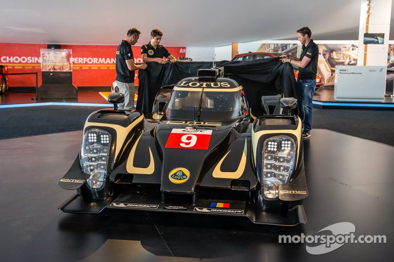 lemans-24-hours-of-le-mans-2014-lotus-t129-lmp1-presentation-pierre-kaffer-christophe-bouc.jpg