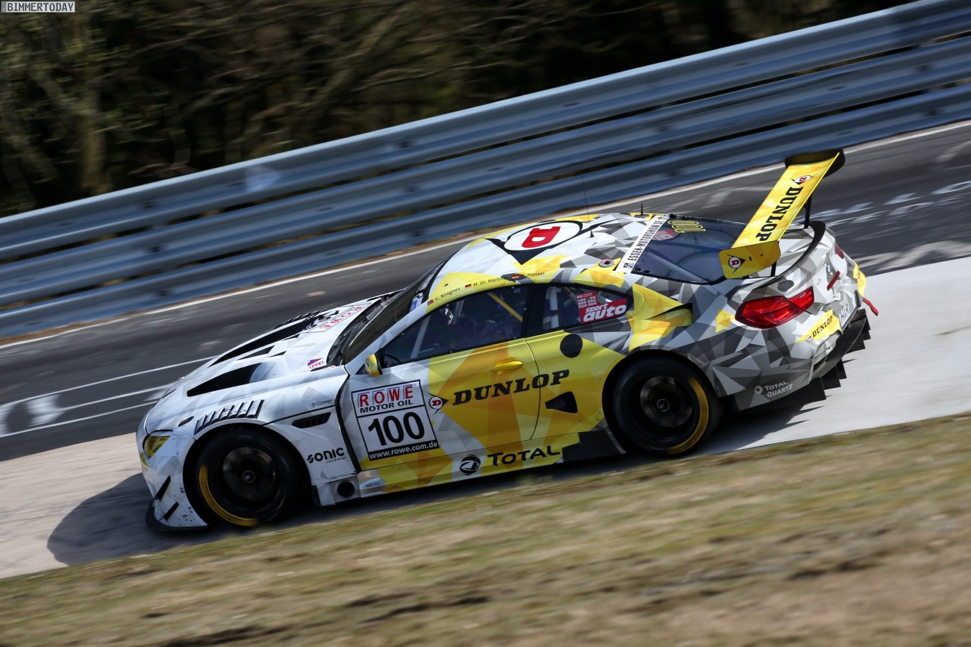 Walkenhorst-BMW-M6-GT3-2017-VLN-1-Nuerburgring-Dunlop-Art-Car-02.jpg