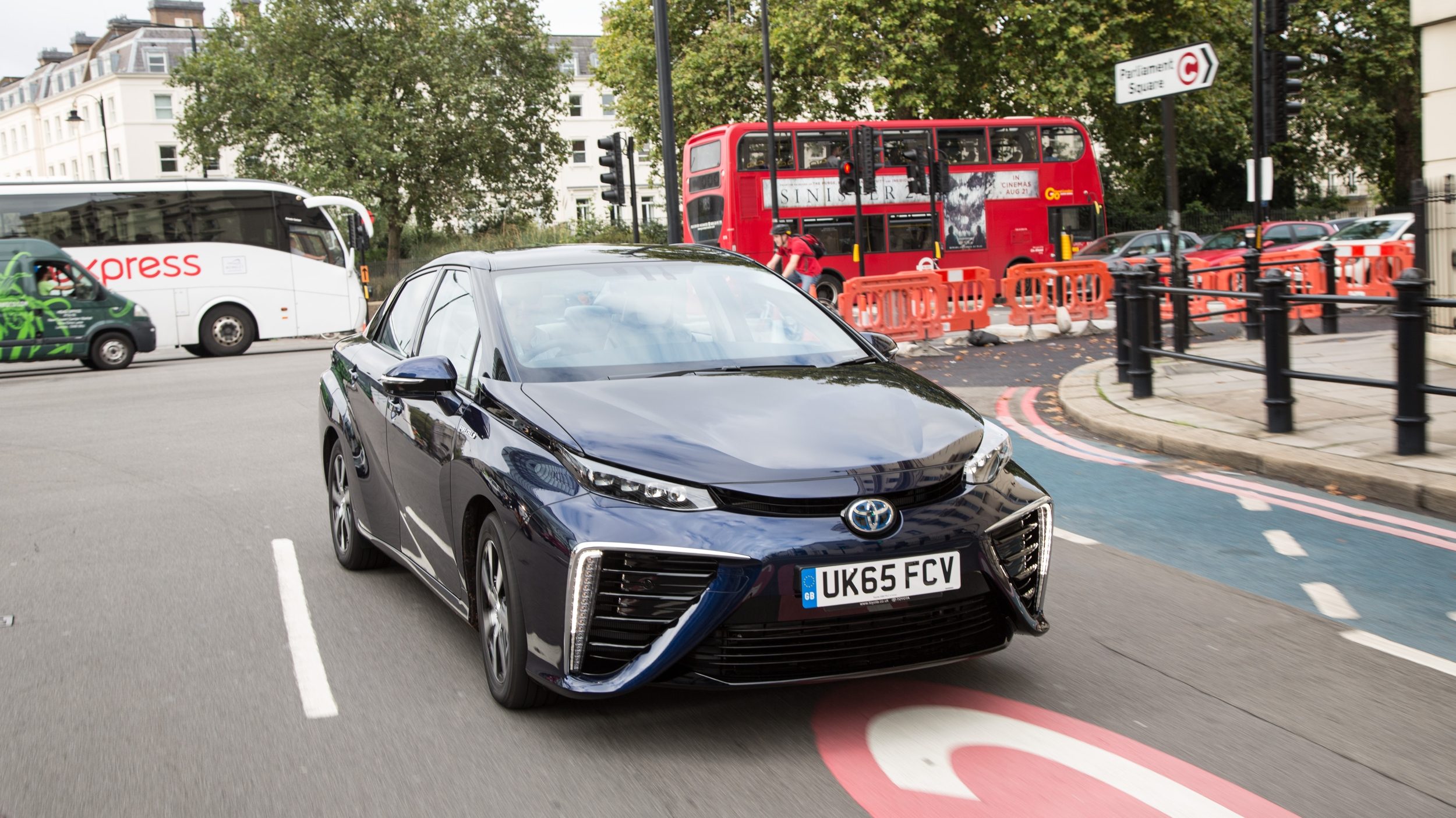 toyota_mirai_hydrogen_1.jpg