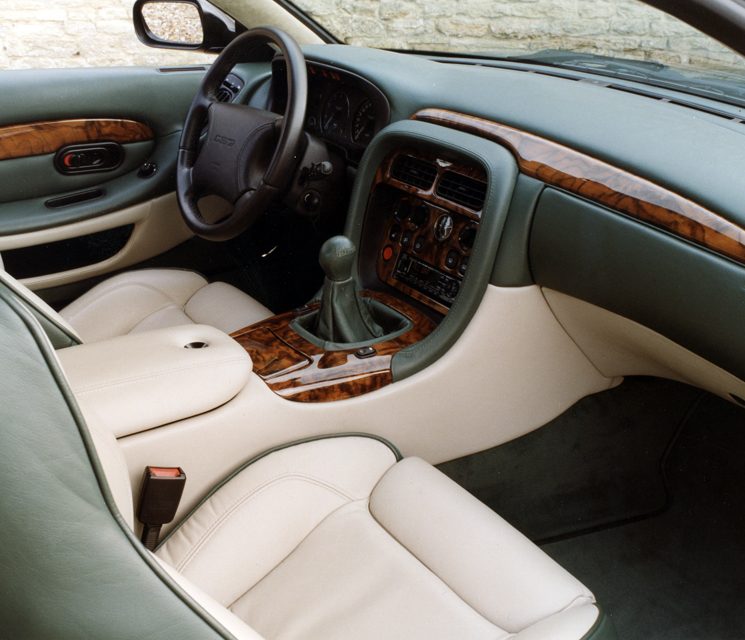 db7_vantage_interior.jpg