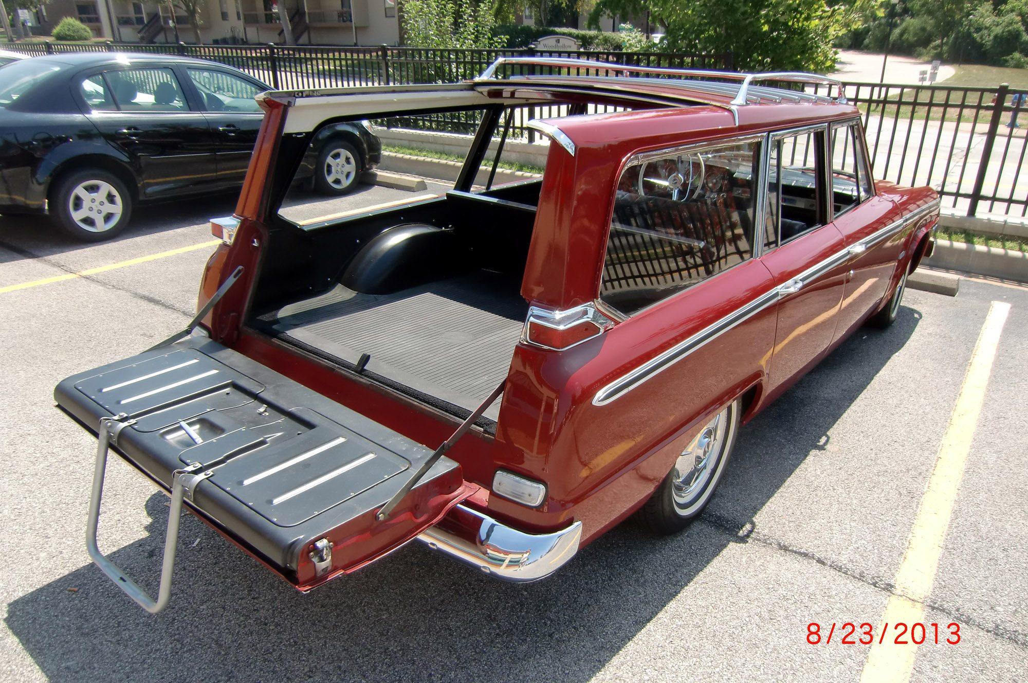 Ed%20Meyer's%201964%20Studebaker%20Daytona%20Wagonaire.JPG