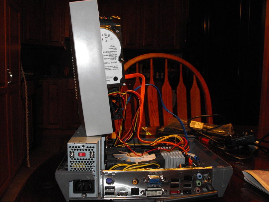 NES_PC_back_side_view_by_nlck09.jpg