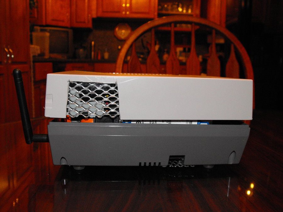 NES_PC_side_view_by_nlck09.jpg