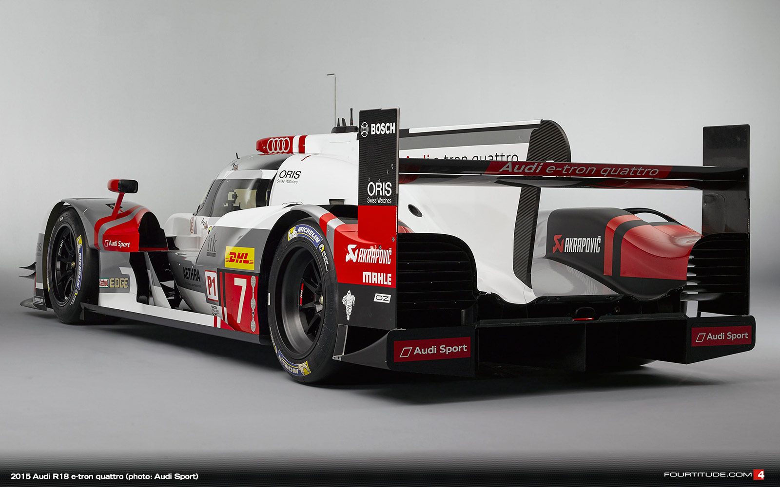 2015-Audi-R18-e-tron-quattro-lmp1-288.jpg