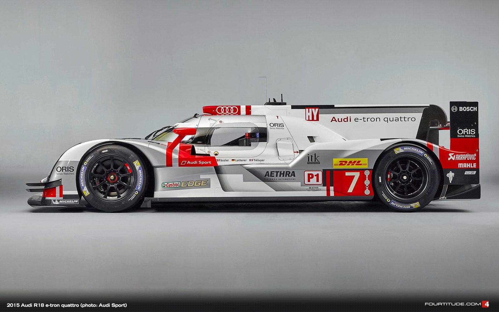 2015-Audi-R18-e-tron-quattro-lmp1-298.jpg