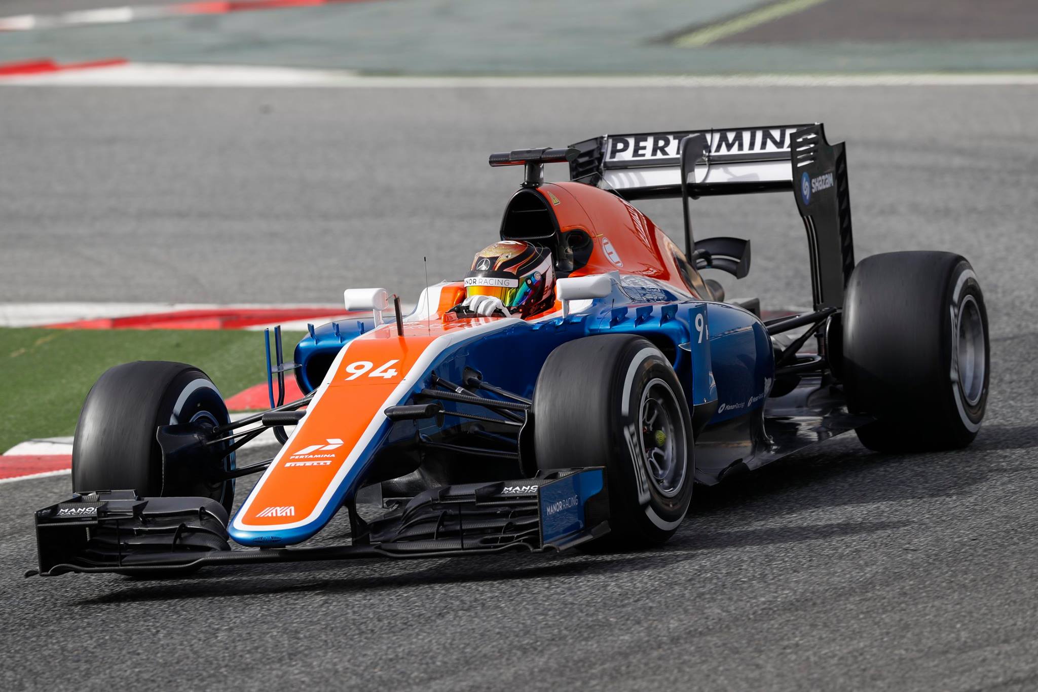 Manor-Racing-MRT05.jpg