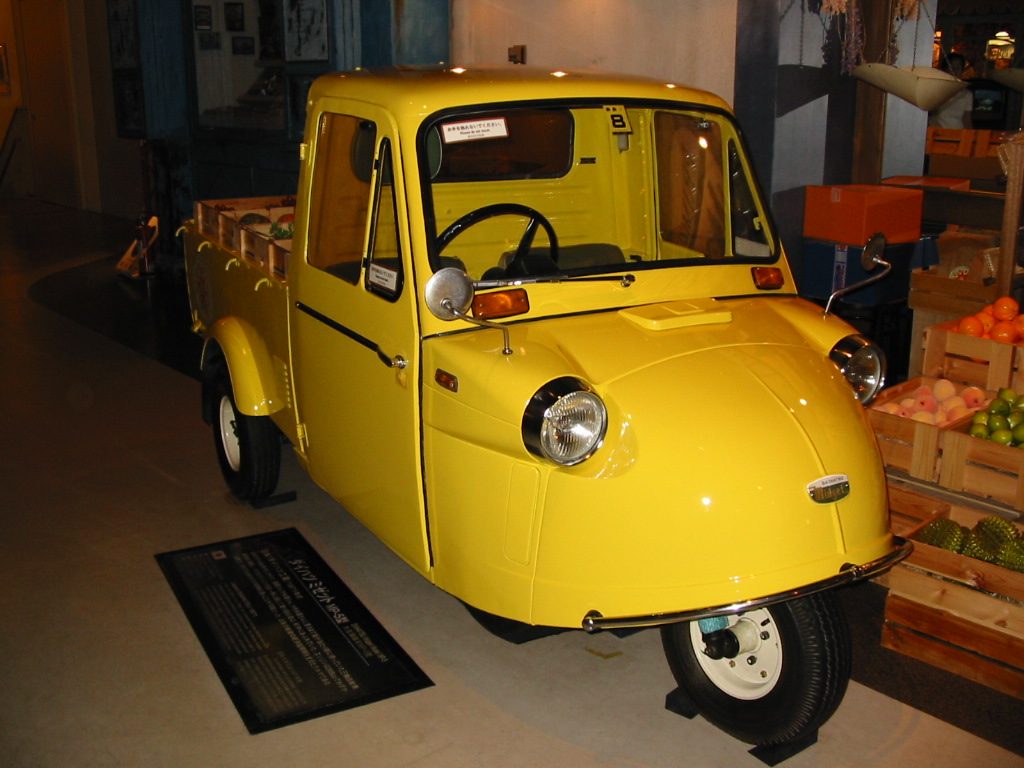 Daihatsu_Midget_MP5_at_Toyota_Museum.jpg