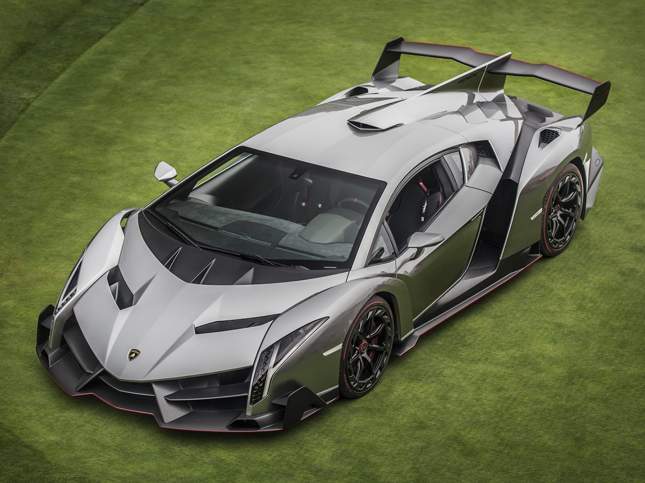 lamborghini_veneno_16.jpg