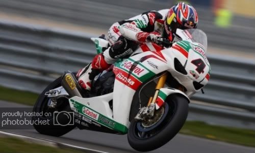 Jonathan_Rea_Assen_2011_Race_1_01-540x359.jpg