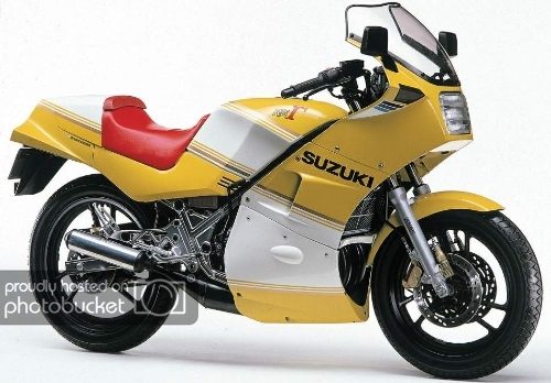 Suzuki-20RG250-2084_1_zpsca861989.jpg