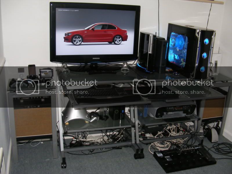 2008_0530PS3BEDROOMSETUP0014.jpg