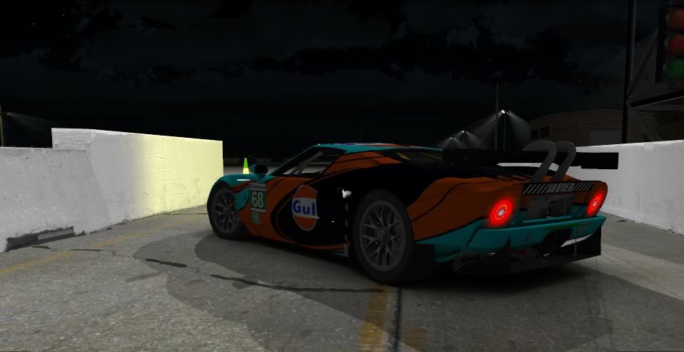 Gulf_FordGT_2.jpg