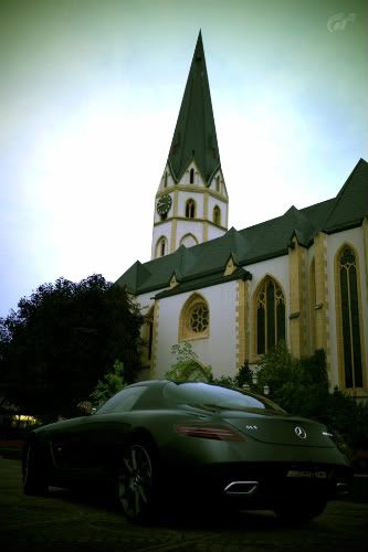 Ahrweiler-Mercedes-3.jpg