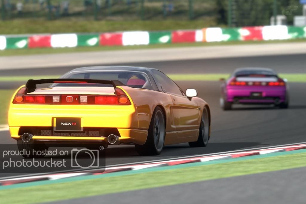 SuzukaCircuit_9_zpse4d51482.jpg