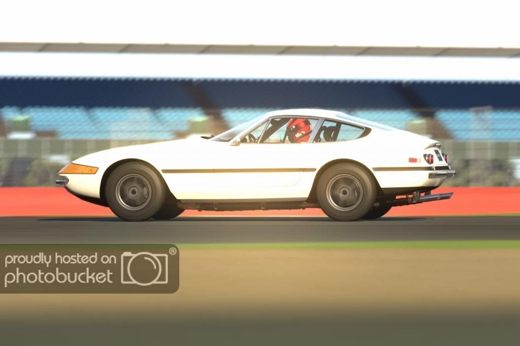 SilverstoneGrandPrixCircuit_9_zpsbf03bad9.jpg