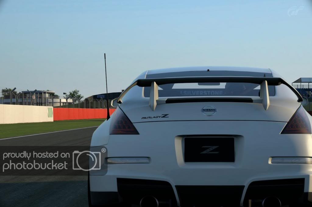 SilverstoneInternationalCircuit_15_zps82f22423.jpg