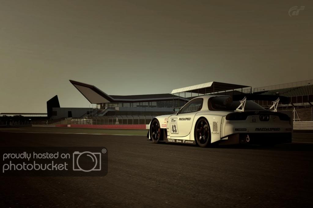 SilverstoneInternationalCircuit_zps9985b0d2.jpg