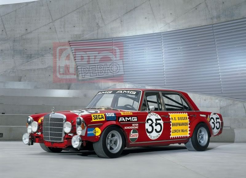 06C1222_14Mercedes.jpg