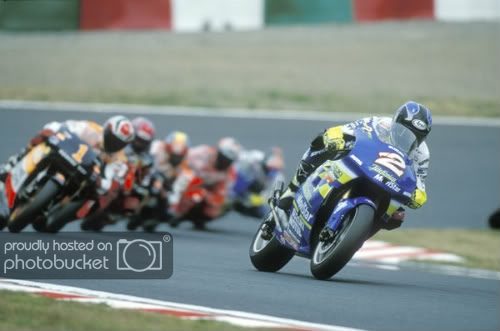 2000_JapaneseGP_Roberts.jpg