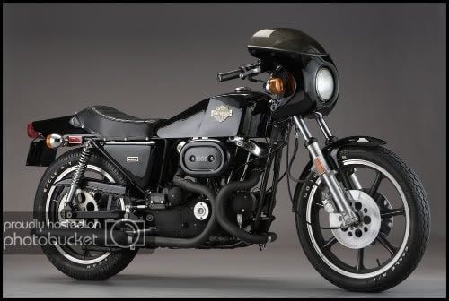 45_harley_davidson_xlcr_1000_caf_ra.jpg