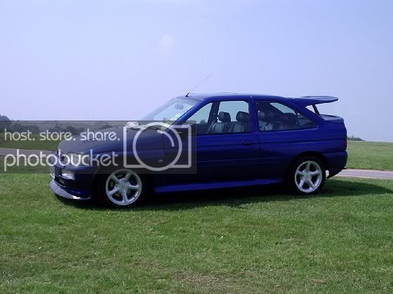 Ford_Escort_RS_Cosworth_300.jpg