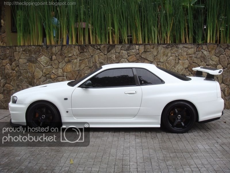 WhiteR34GTR.jpg