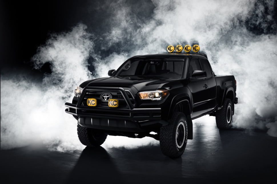 bttf_toyota_tacoma_01_3b45bb2cad023a24f91b24728e558ad92077f118-970x647-c.jpg