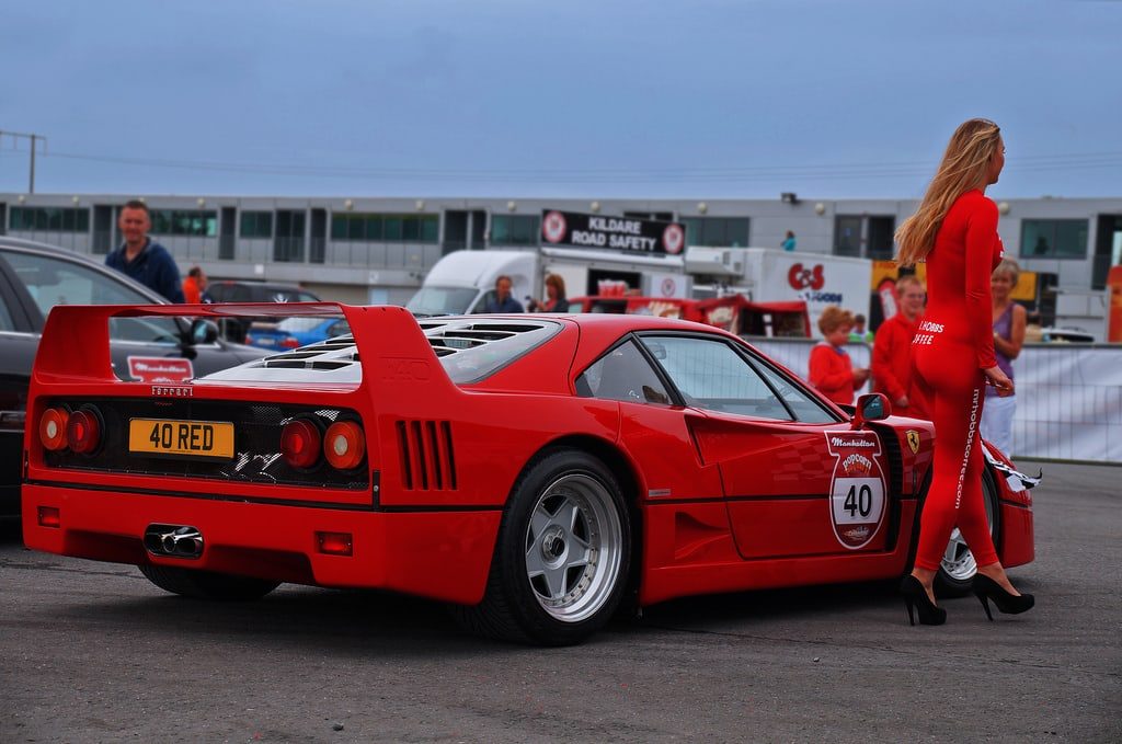 1024full-ferrari-f40.jpg