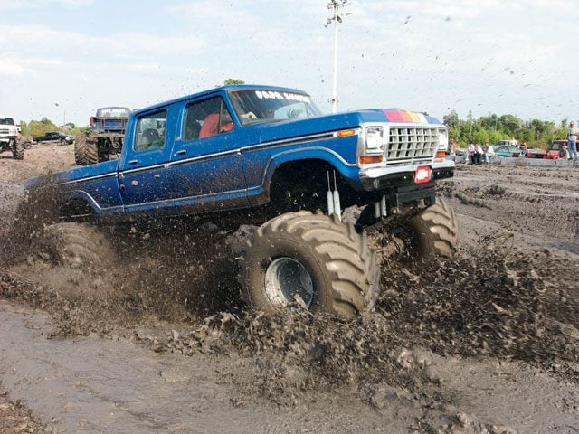 131_0607_01_z+1979_ford_truck+passenger_side_view_mud.jpg