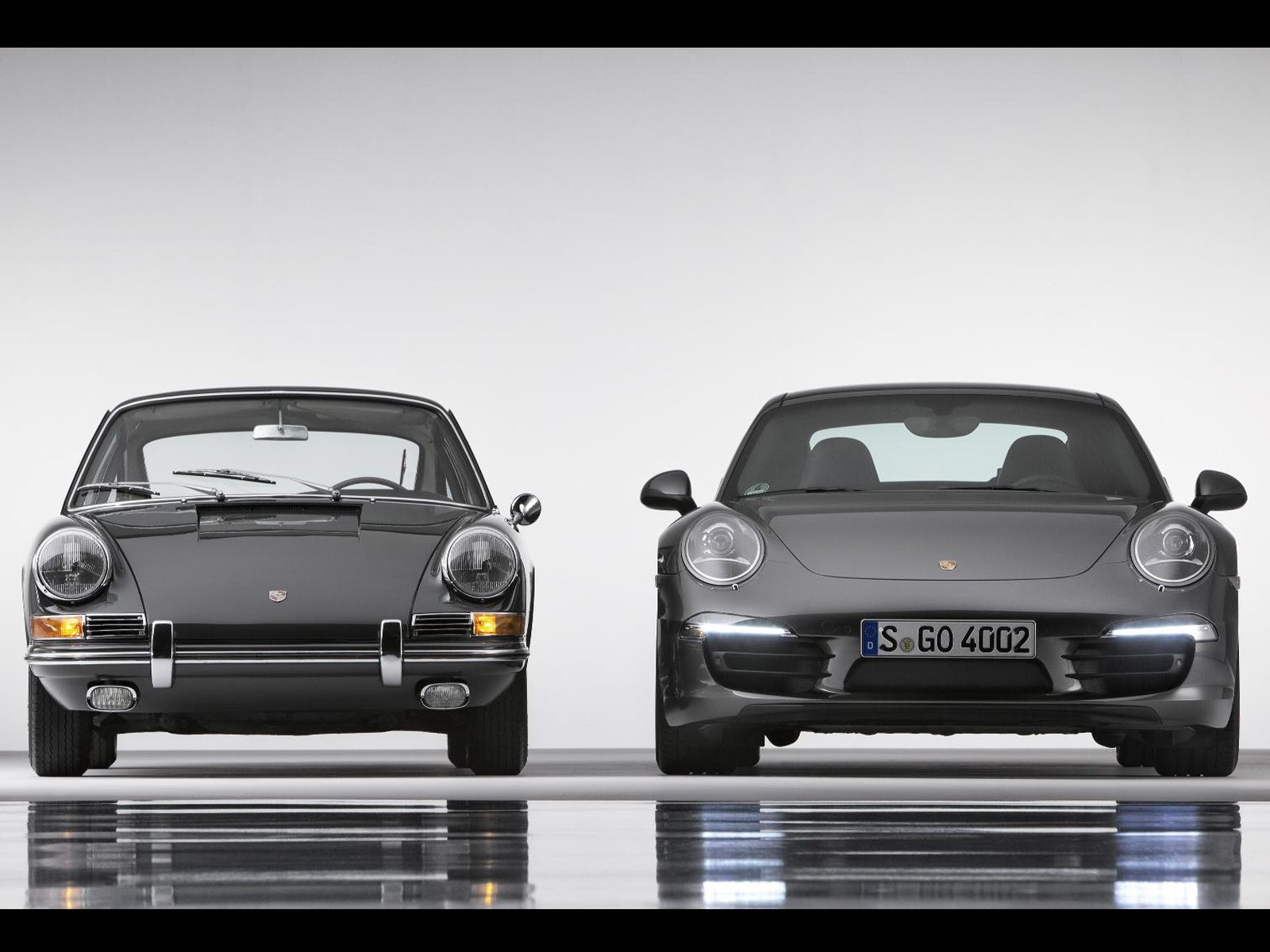 Old vs new. Porsche 911 Carrera 1964. Porsche 911 Evolution. Эволюция Порше 911. Порше 911 фронт.