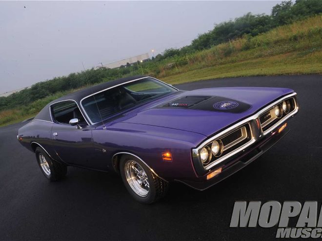 mopp-1004-14%2B1971-dodge-charger-superbee%2B.jpg