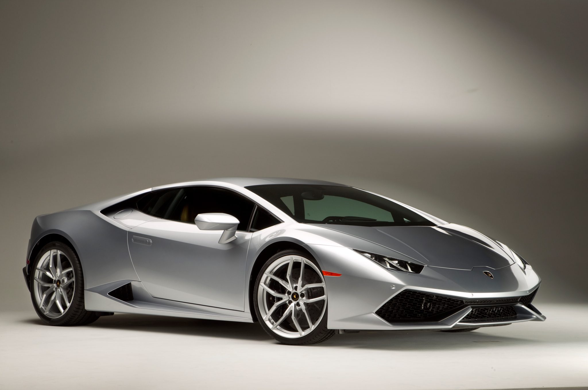 2015-lamborghini-huracan-side-02.jpg