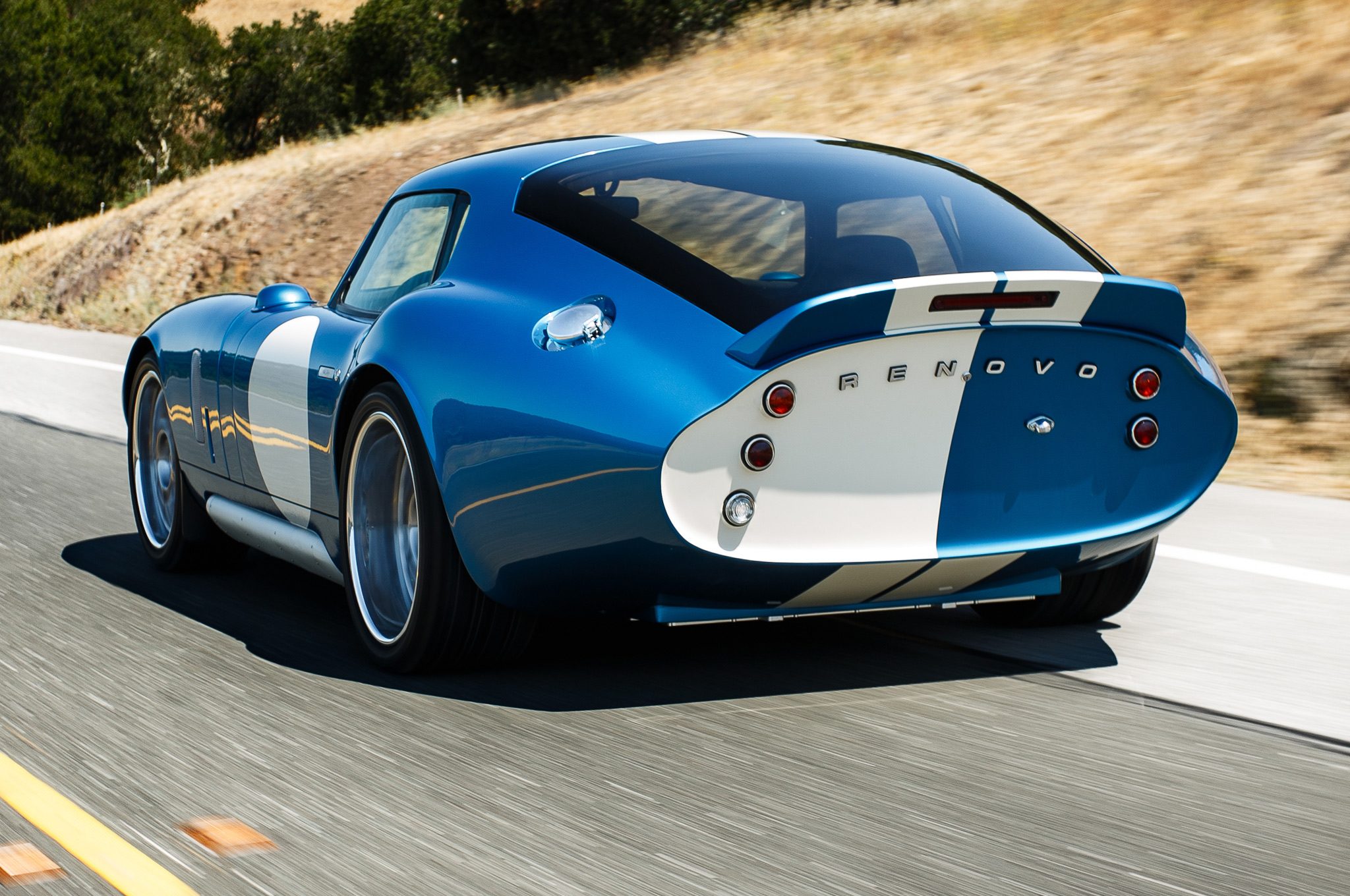 2015-renovo-coupe-rear-side-motion-closer-view.jpg