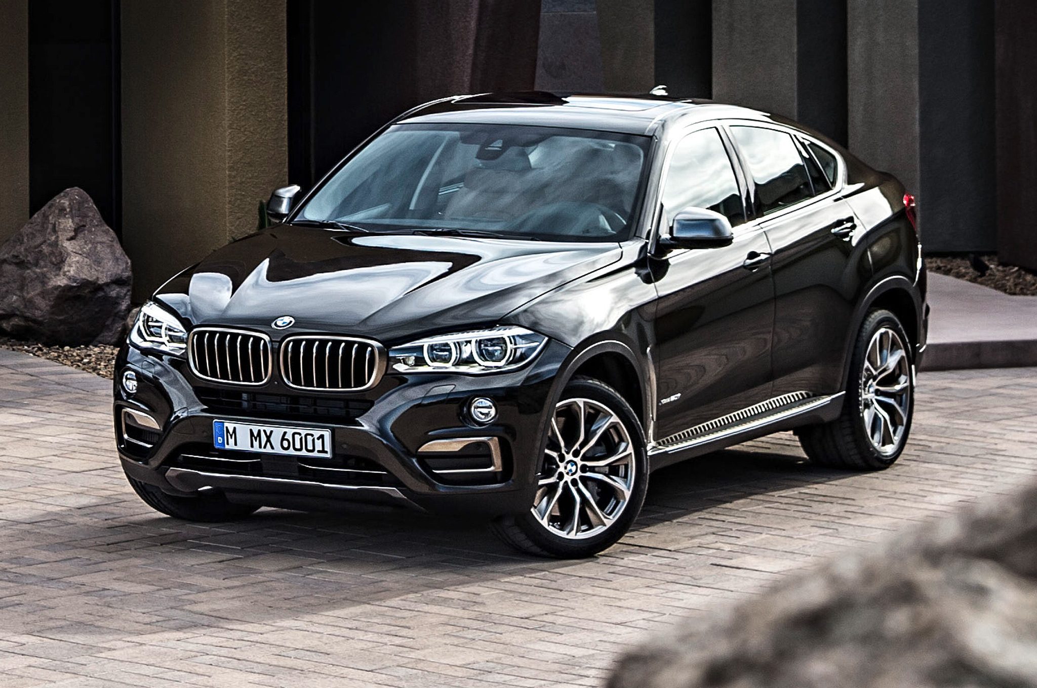 2015-bmw-x6-front-side-view-in-driveway.jpg