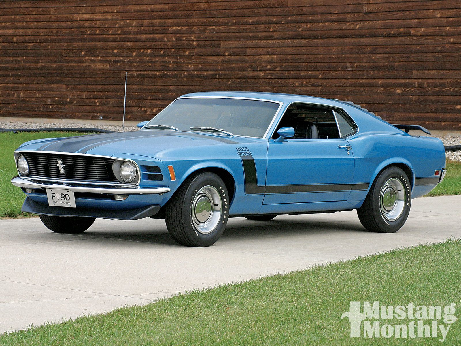 mump-1004-01-o%2B1970-ford-mustang-boss-302%2Bfront-view.jpg