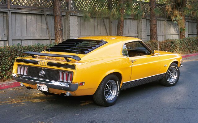 127_0305_2z+1970_Ford_Mustang_Mach_1+Rear_Passenger_Side.jpg