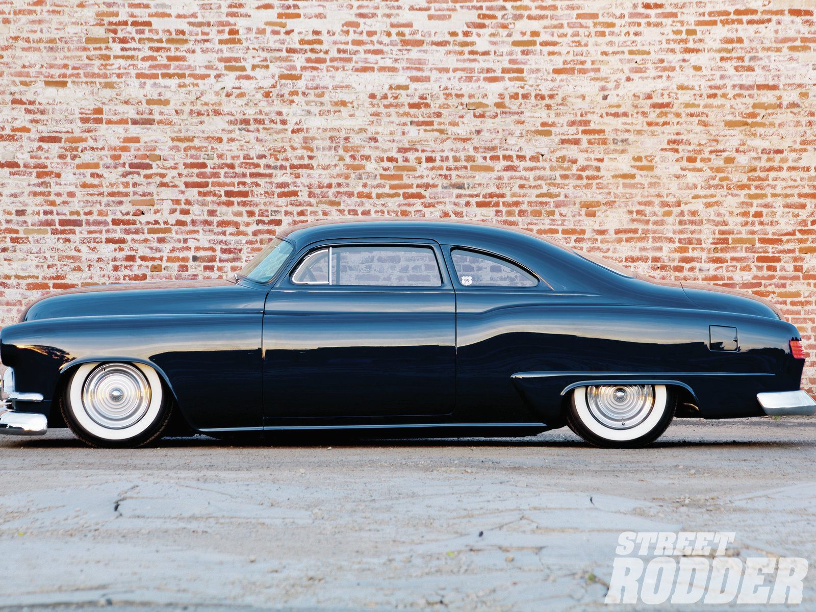 1111sr-03+1951-oldsmobile-custom+left-side.jpg