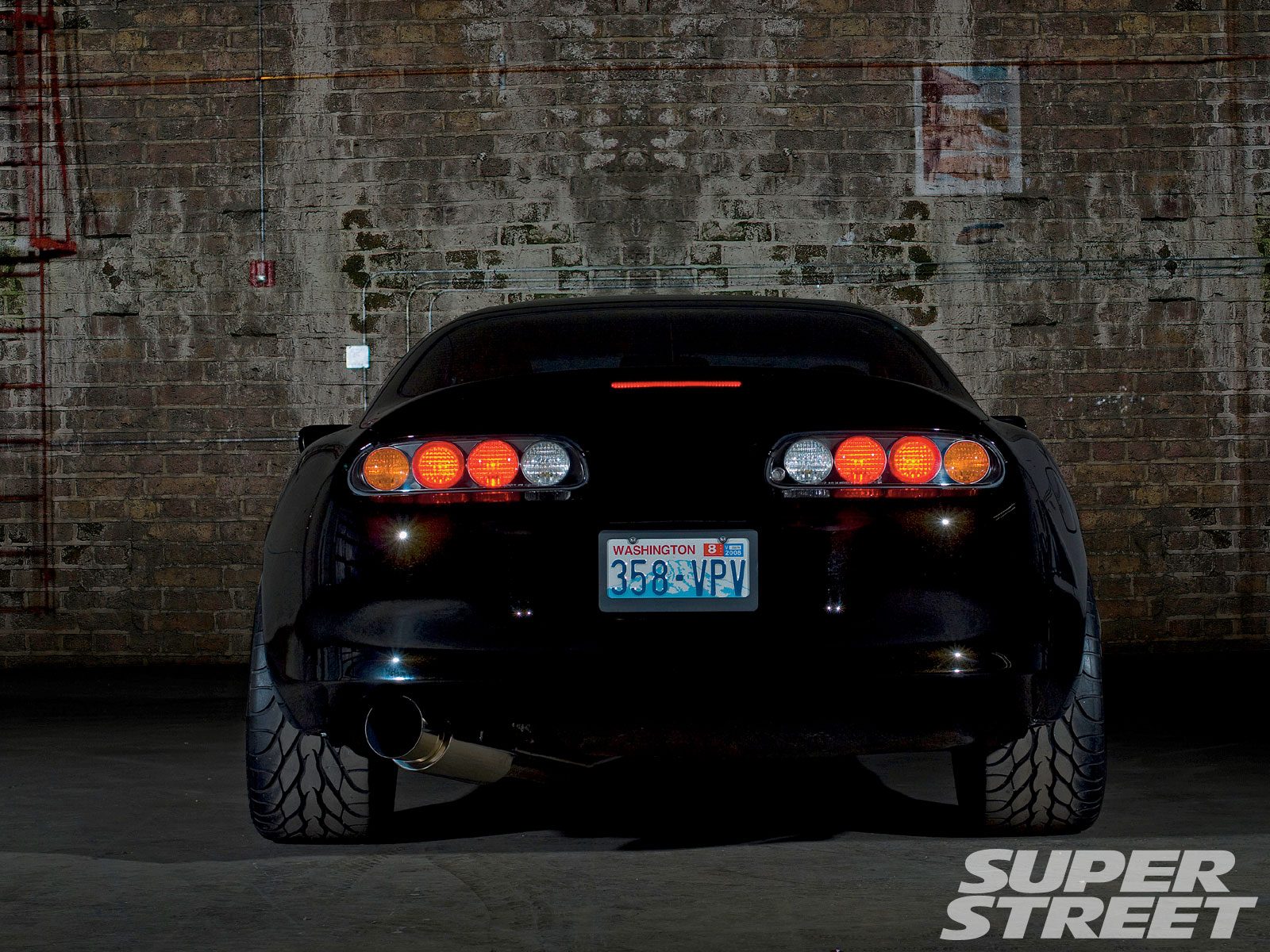 sstp_1001_02_o+1994_toyota_supra+rear.jpg