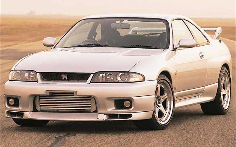 0105_09zoom%252B1996_nissan_skyline_r33_gtr%252Bfront_right_view.jpg